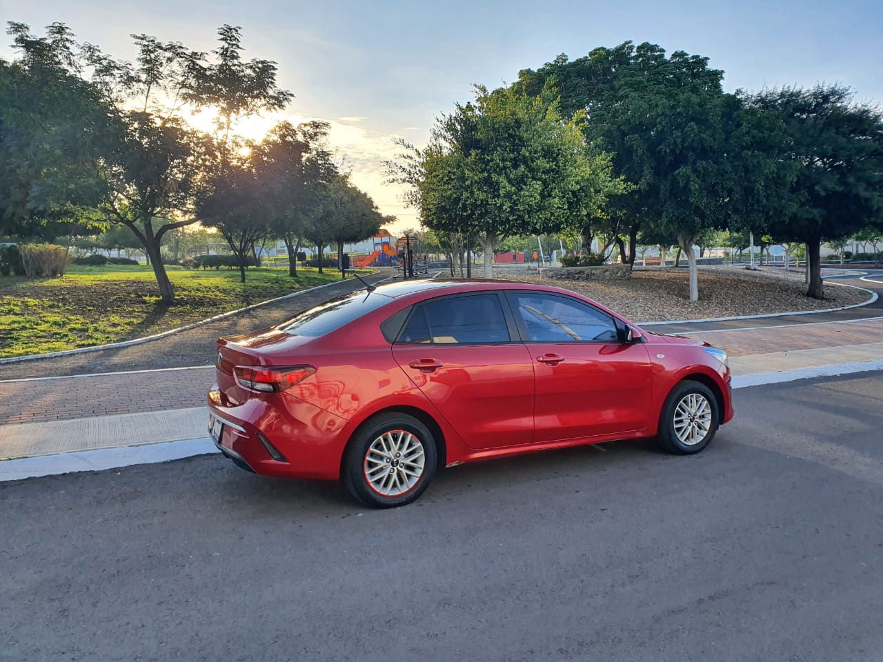 Kia Rio 2021 Factura original, un dueño, solo 14 mil kilometros 